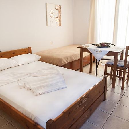 Hotel Platanidia Екстер'єр фото