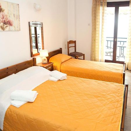 Hotel Platanidia Екстер'єр фото